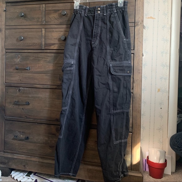 Urban Outfitters Denim - Urban outfitteds BDG Relaxed Skate Jean Size 27